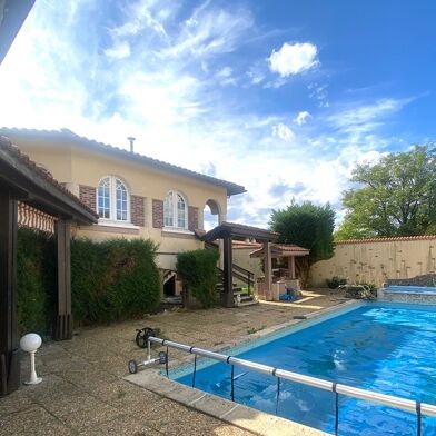 Maison 5 pièces 314000 €