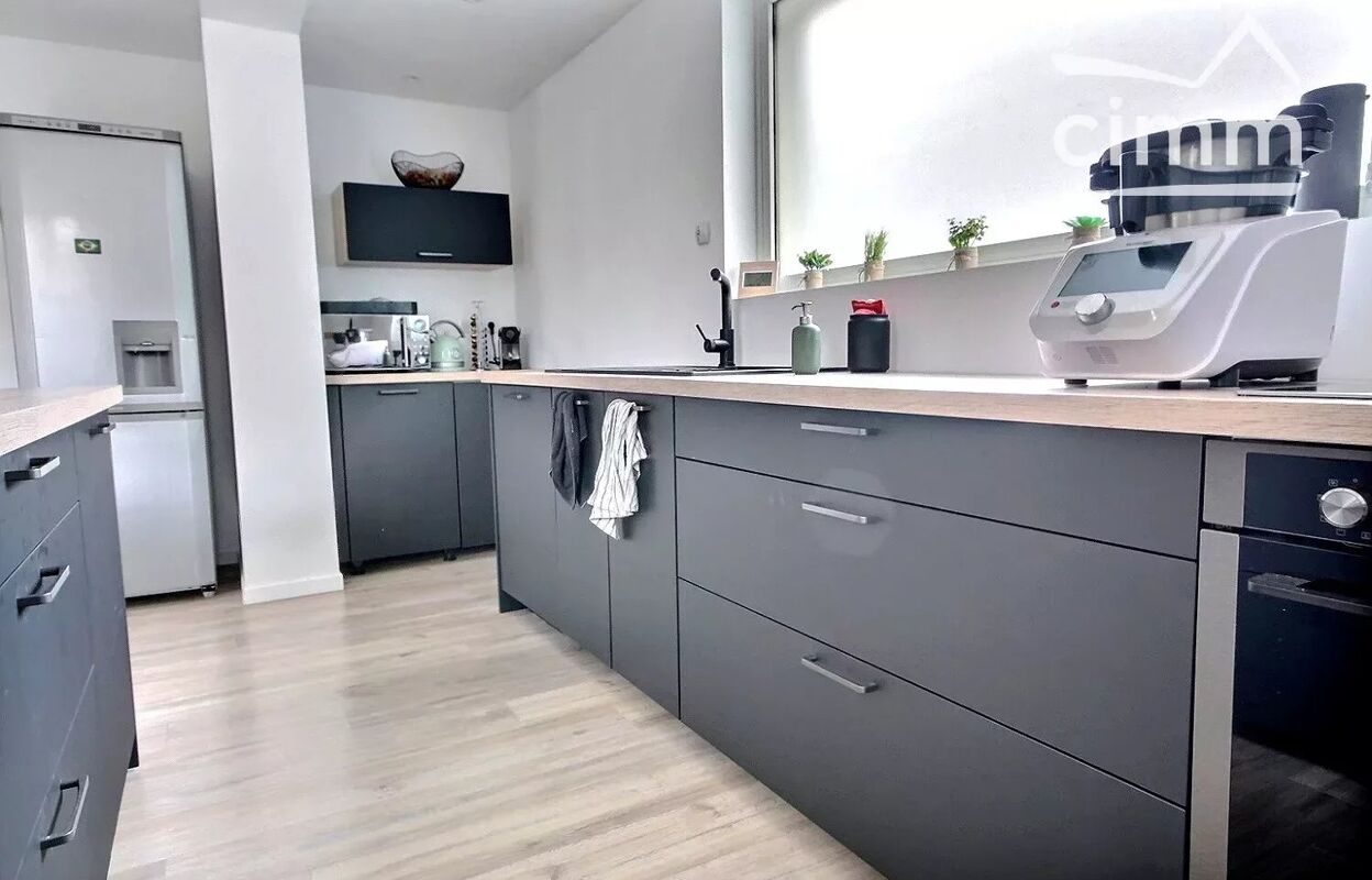 maison 10 pièces 223 m2 à vendre à Gières (38610)