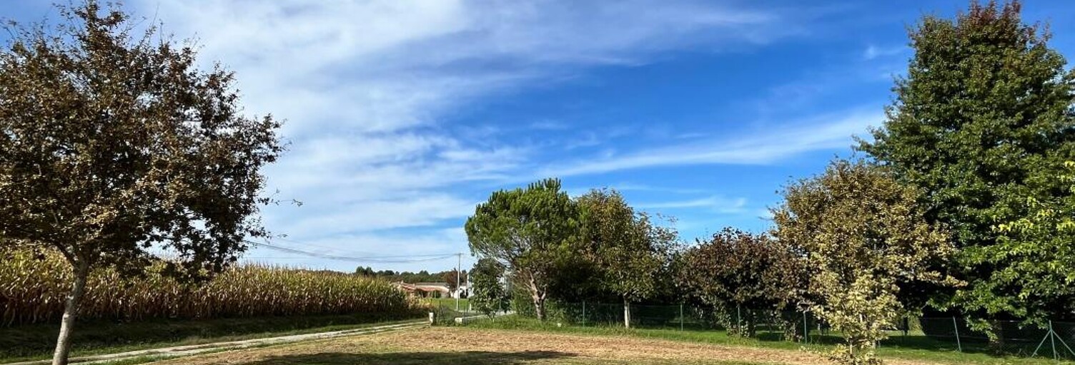 Terrain  1249 m² à vendre à Saint-Sever (40500)