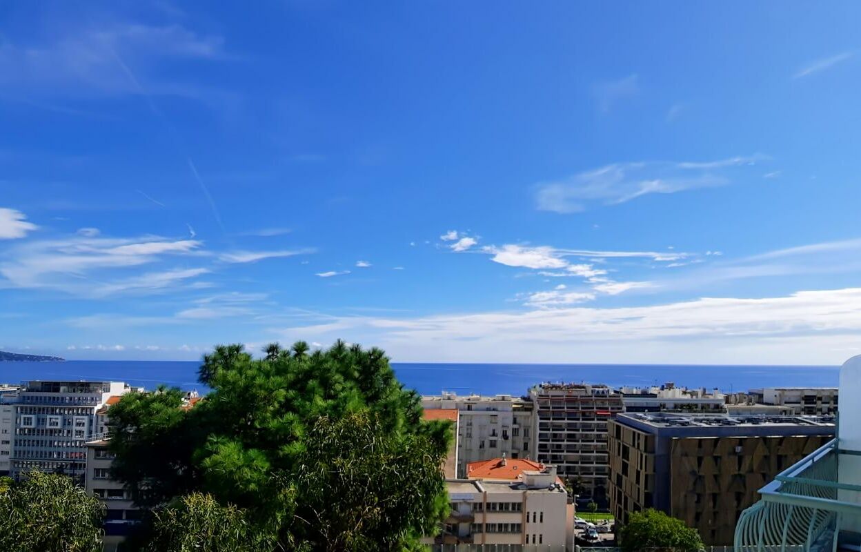 appartement 2 pièces 47 m2 à vendre à Nice (06200)