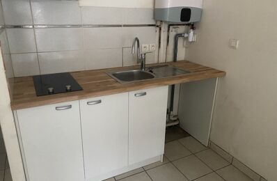 location appartement 640 € CC /mois à proximité de Combs-la-Ville (77380)