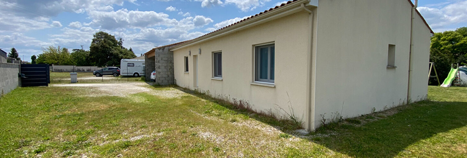 Maison 6 Pièces 139 m² à vendre à Jarnac-Champagne (17520)