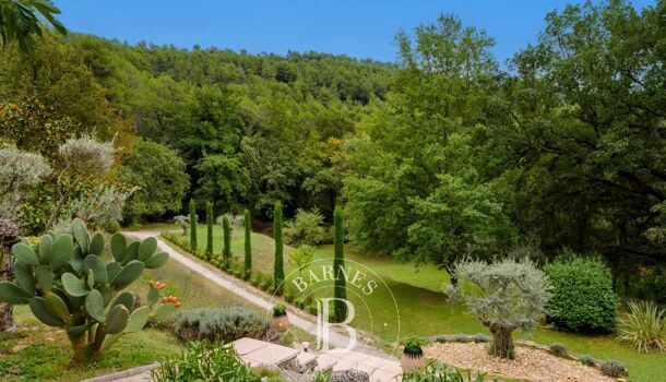 Propri&eacute;t&eacute; 10 pièces  à vendre Auriol 13390