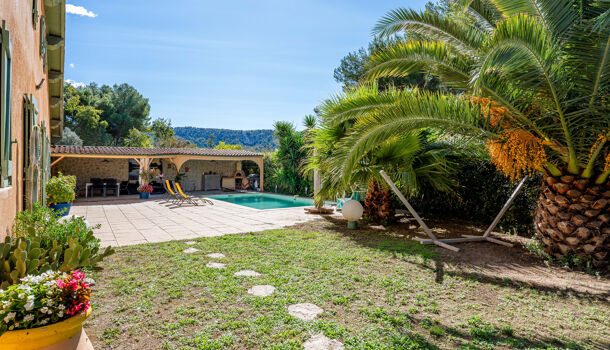 Villa / Maison 6 pièces  à vendre Aubagne 13400