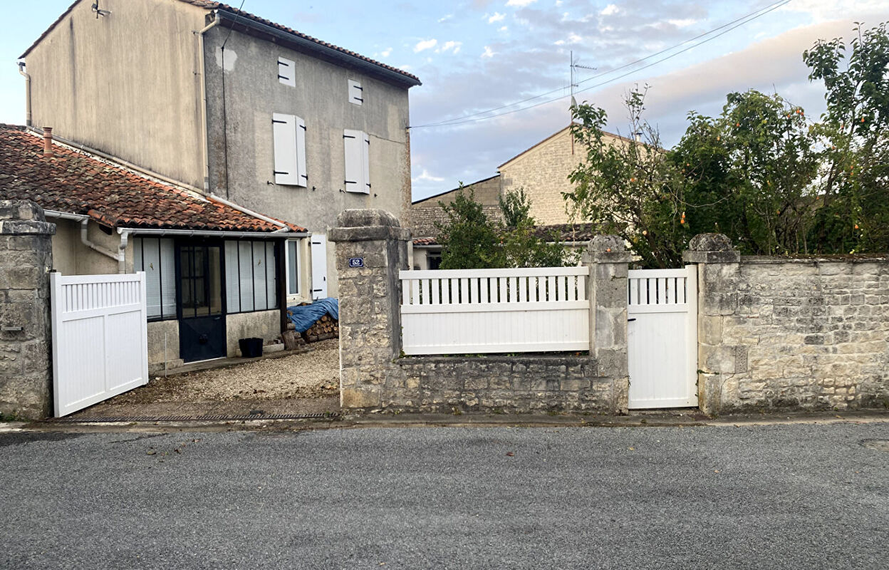 maison 3 pièces 70 m2 à vendre à Douzat (16290)