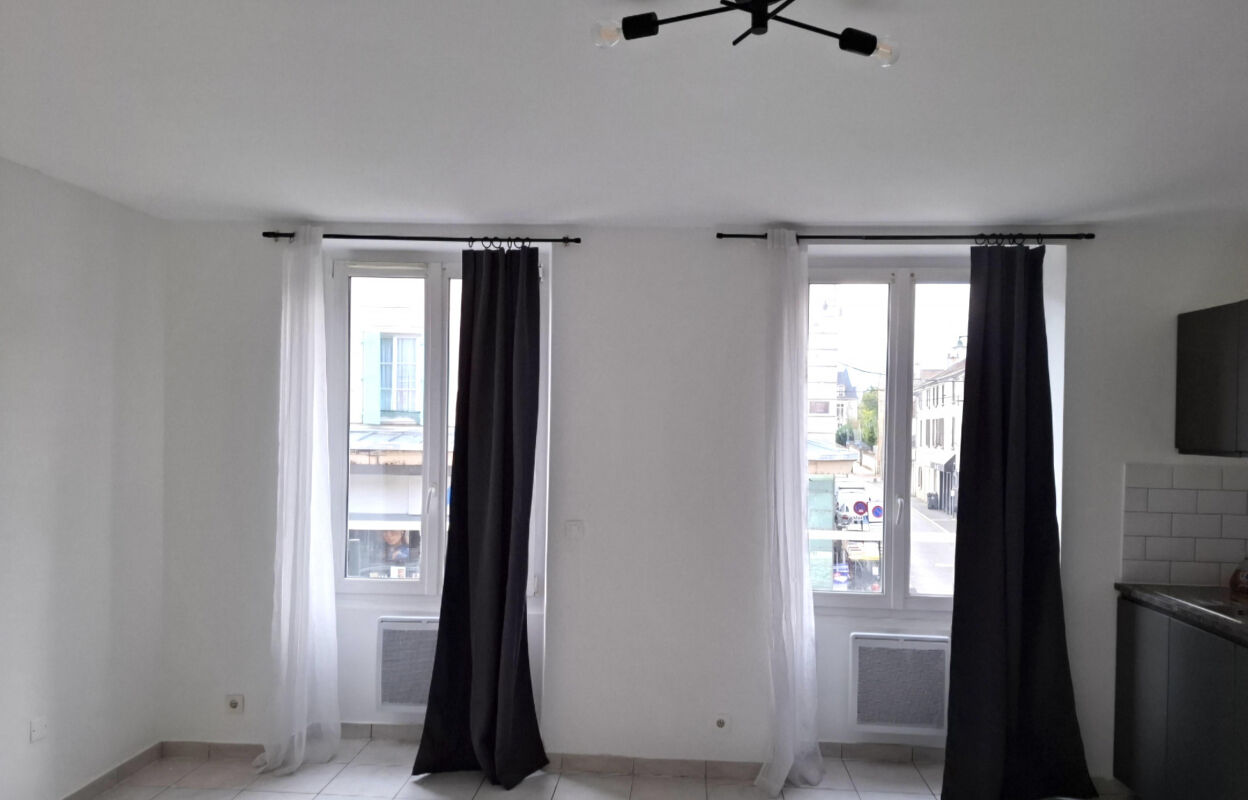 appartement 2 pièces 40 m2 à vendre à Corbeil-Essonnes (91100)