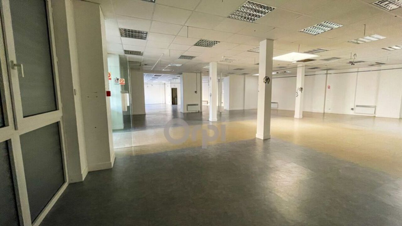 commerce  pièces 110 m2 à louer à Saint-Junien (87200)