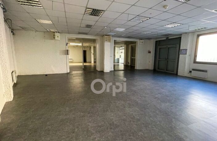 Local commercial Saint Junien centre ville 190 m2 — photo 2