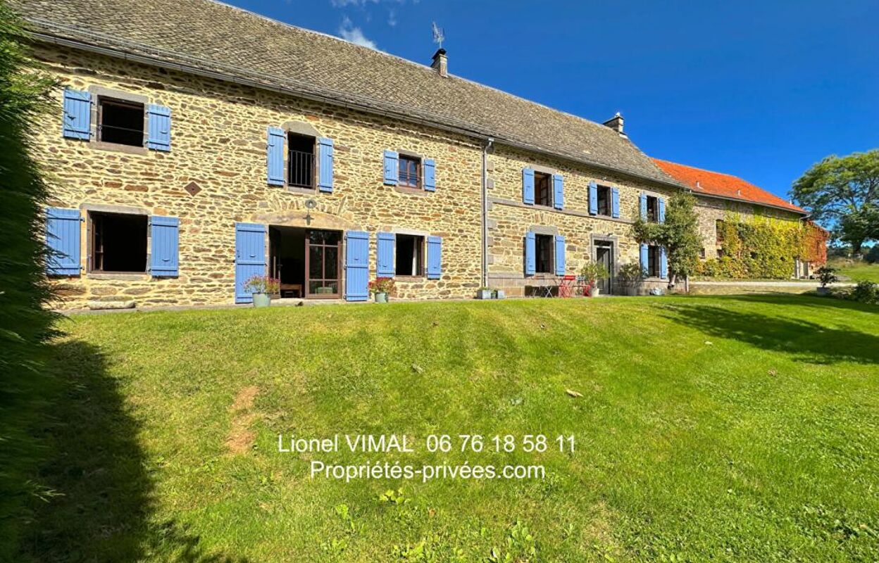 maison 9 pièces 297 m2 à vendre à Bourg-Lastic (63760)