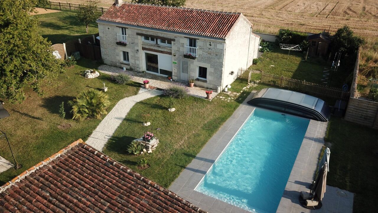 maison 12 pièces 305 m2 à vendre à Les Trois-Moutiers (86120)