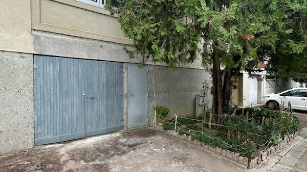 garage  pièces 15 m2 à vendre à Avignon (84000)