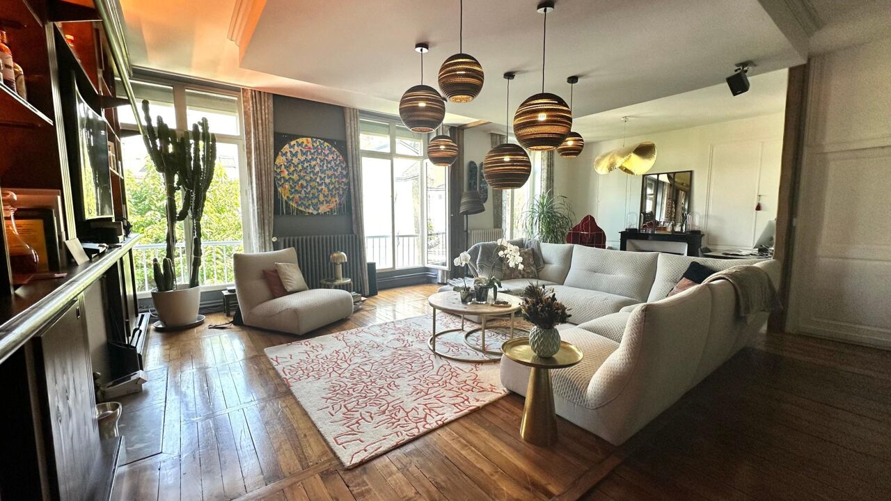 maison 8 pièces 241 m2 à vendre à Orléans (45000)