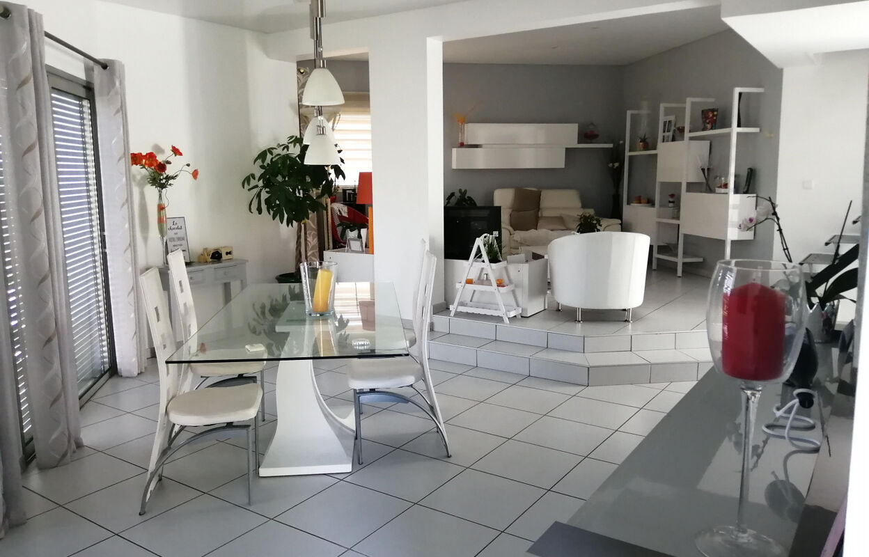 maison 8 pièces 370 m2 à vendre à Bourg-de-Péage (26300)