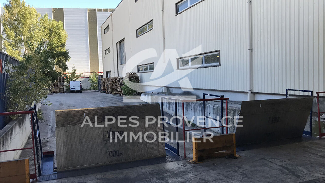 local industriel  pièces 330 m2 à louer à Aubagne (13400)