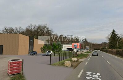 location commerce 13 125 € CC /mois à proximité de Sathonay-Camp (69580)