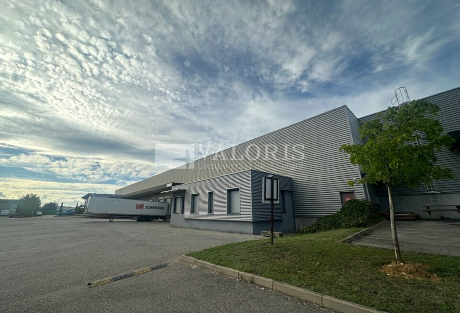 LOCAL D'ACTIVITE - ATELIER à LOUER — photo 1