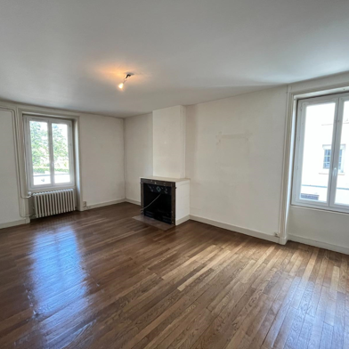 Appartement 4 pièces 160000 €