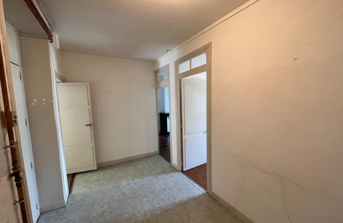 BELLEVILLE Appartement T3 bis — photo 5