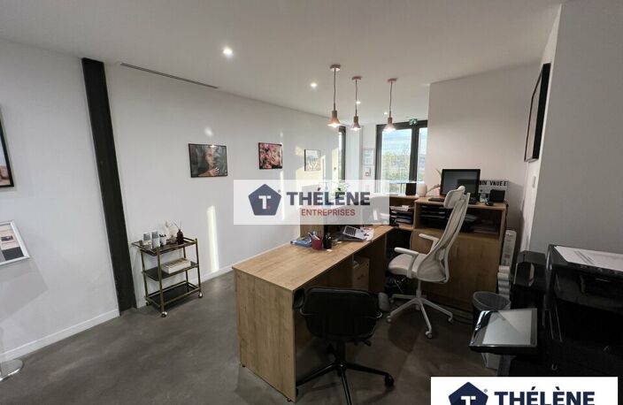 BUREAUX à VENDRE — photo 2