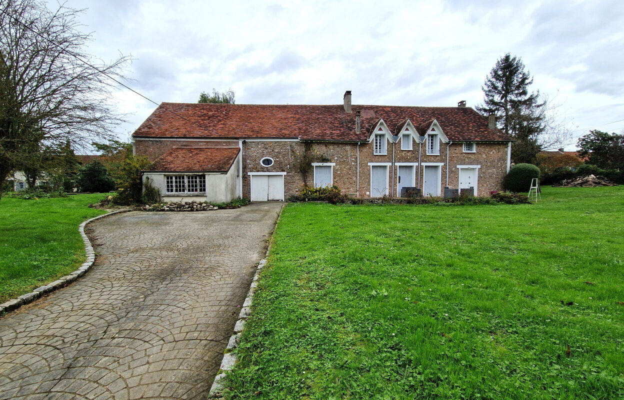 maison 9 pièces 240 m2 à vendre à Jouy-sur-Morin (77320)