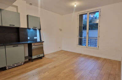 location appartement 878 € CC /mois à proximité de Saint-Raphaël (83530)