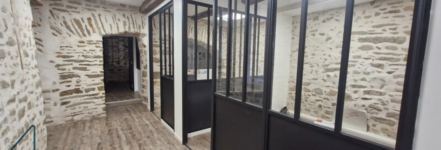 Commerce  164 m² à louer à Vannes (56000)