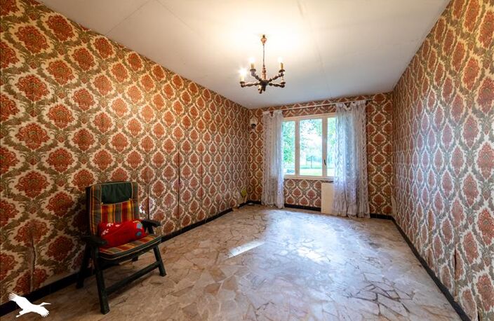 Maison en pierre de 4 pièces principales — photo 2