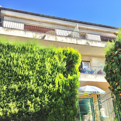 Immeuble  999999 €