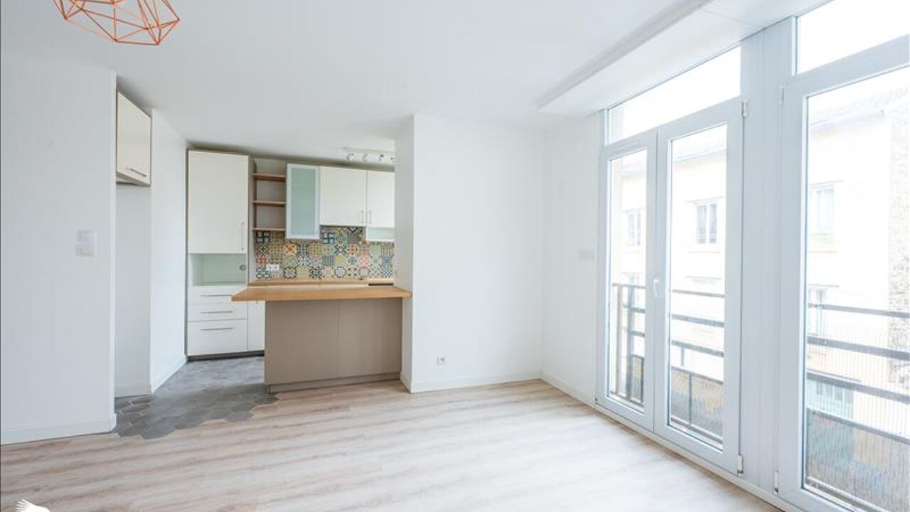 appartement 3 pièces 69 m2 à vendre à Saint-Ouen-sur-Seine (93400)