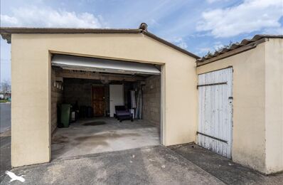 vente garage 18 000 € à proximité de Prignac-Et-Marcamps (33710)