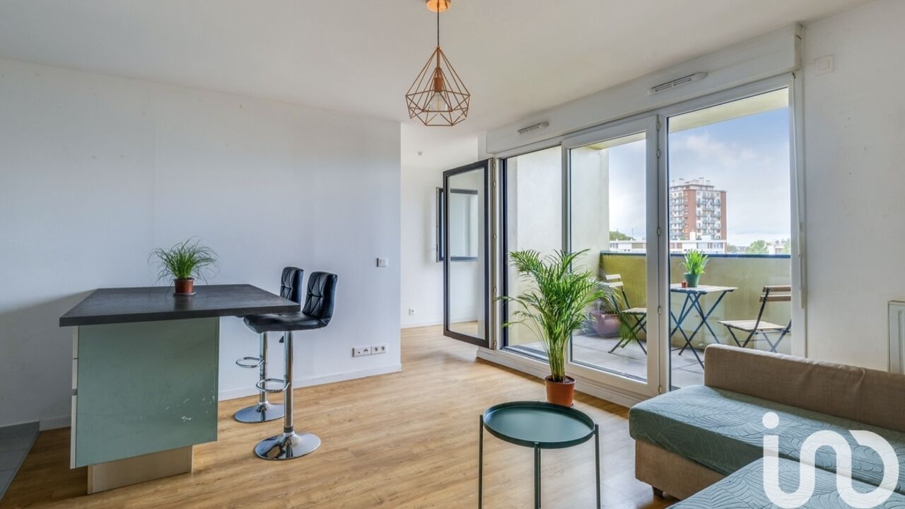 appartement 3 pièces 49 m2 à vendre à Pantin (93500)