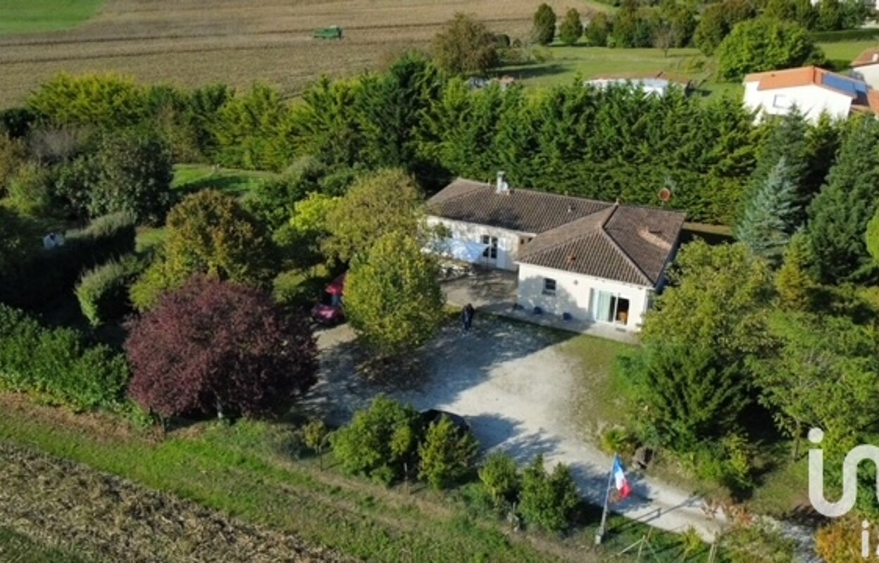 maison 5 pièces 138 m2 à vendre à Villebois-Lavalette (16320)