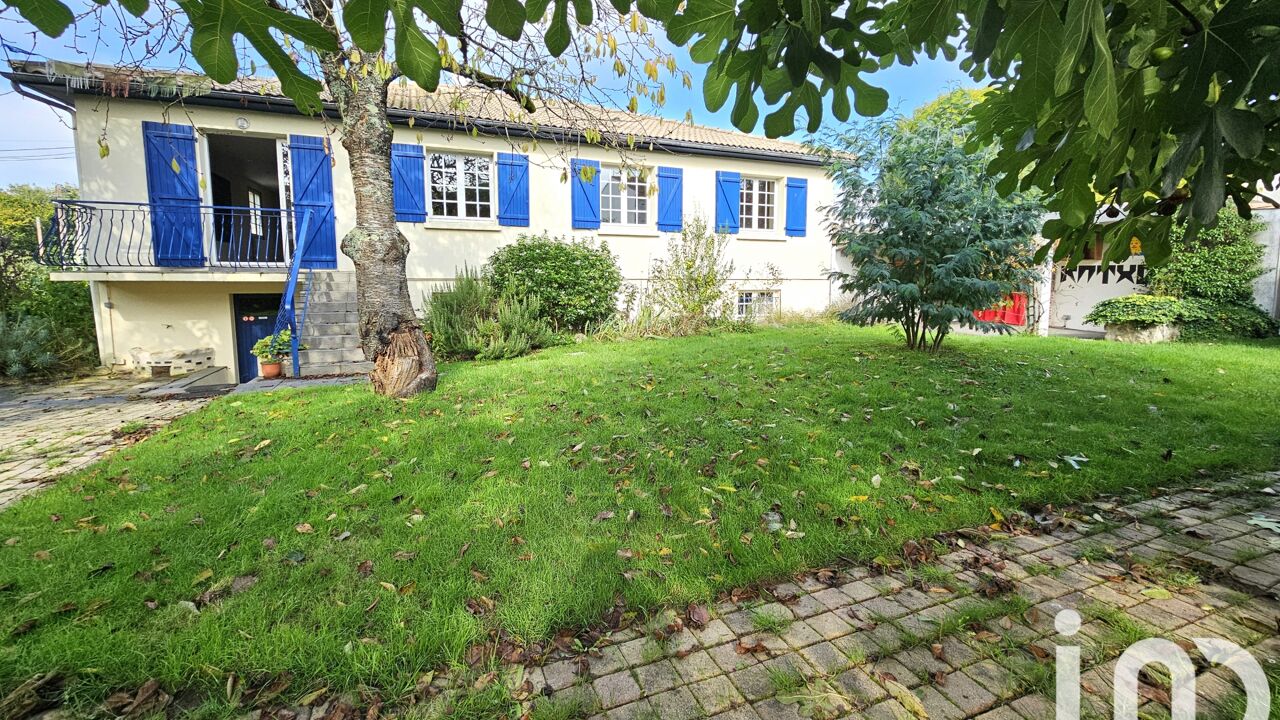 maison 6 pièces 219 m2 à vendre à La Roche-sur-Yon (85000)