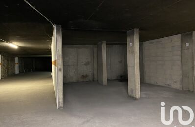 vente garage 22 000 € à proximité de Saint-Cloud (92210)