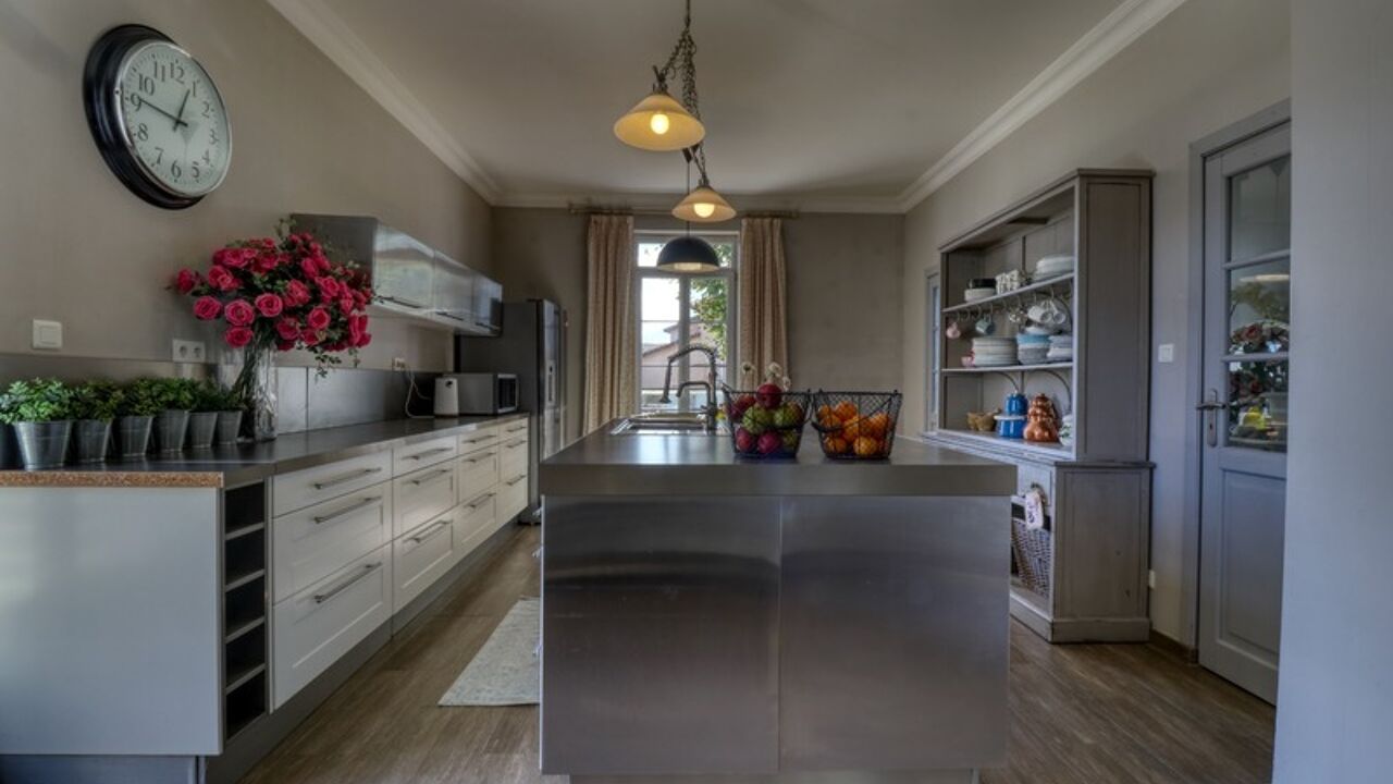 maison 4 pièces 137 m2 à vendre à Morestel (38510)