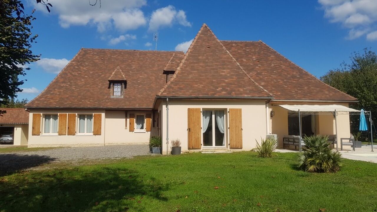 maison 6 pièces 236 m2 à vendre à Montignac (24290)