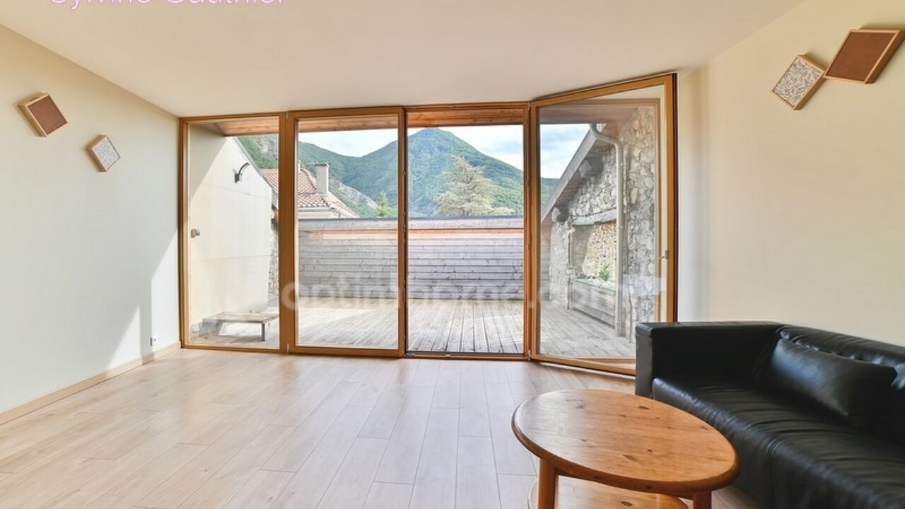 maison 5 pièces 159 m2 à vendre à Veynes (05400)