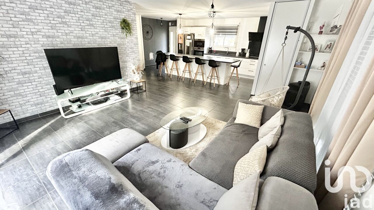 maison 5 pièces 111 m2 à vendre à Gauriaguet (33240)