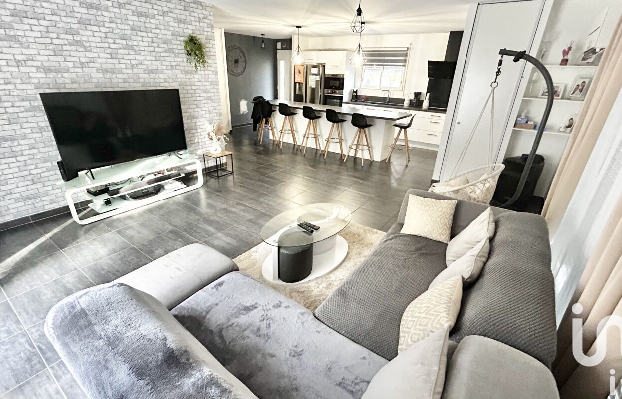 maison 5 pièces 111 m2 à vendre à Gauriaguet (33240)