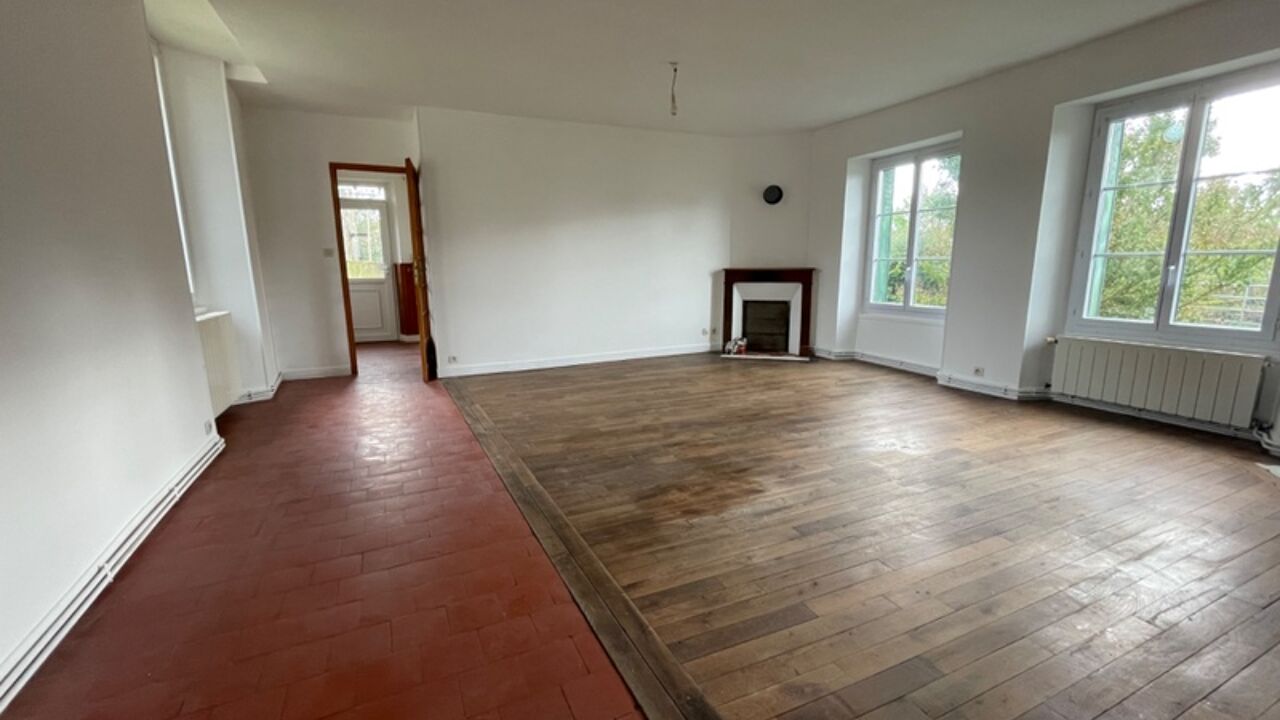 maison 11 pièces 235 m2 à vendre à Lourdoueix-Saint-Pierre (23360)