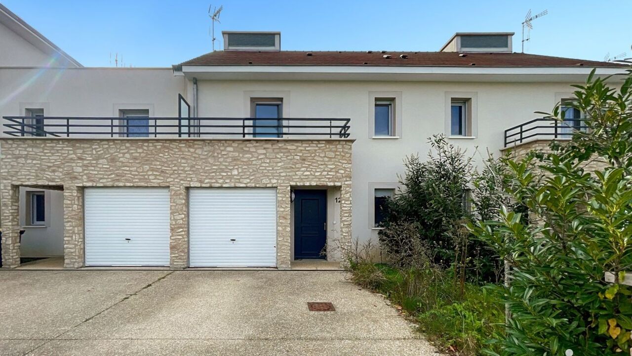 maison 4 pièces 95 m2 à vendre à Réau (77550)