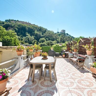 Maison 5 pièces 399000 €