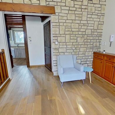 Maison 8 pièces 327 m²