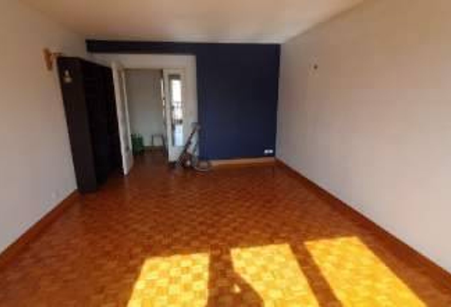 Location appartement 2 pièces 50 m² à Paris 18 (75018) — photo 1