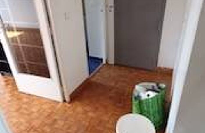 Location appartement 2 pièces 50 m² à Paris 18 (75018) — photo 4