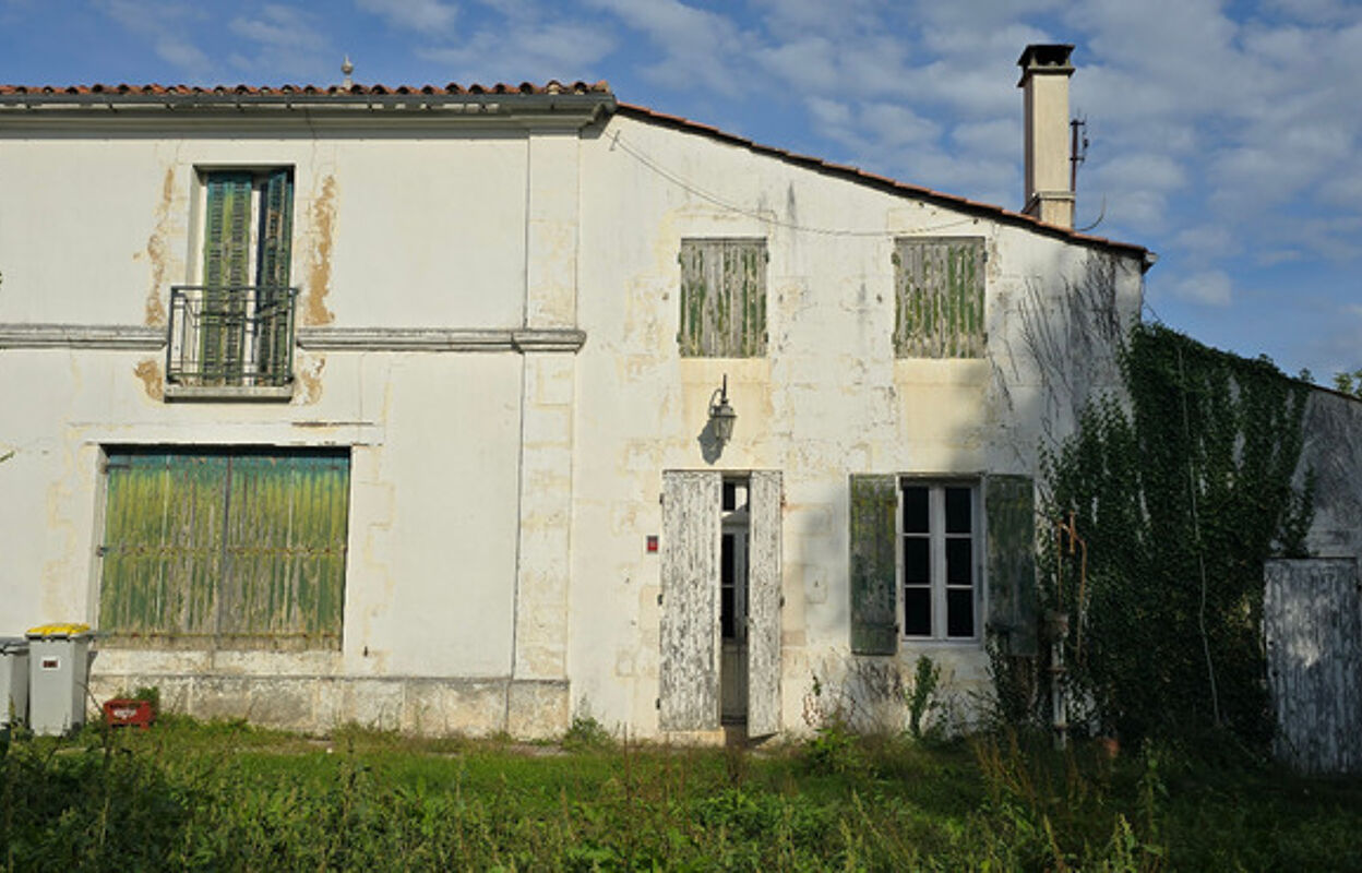 maison 7 pièces 235 m2 à Rochefort (17300)