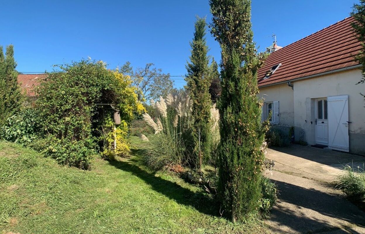 maison 3 pièces 70 m2 à vendre à Saint-Genest (03310)