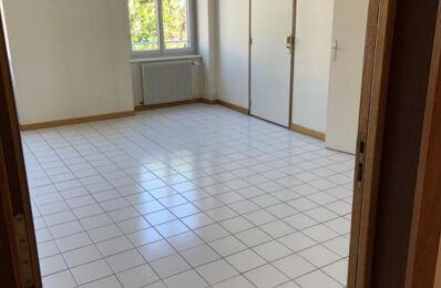 location appartement 680 € CC /mois à proximité de Baume-les-Messieurs (39210)