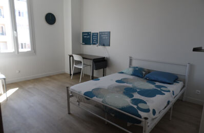 location appartement 560 € CC /mois à proximité de Saint-Raphaël (83530)