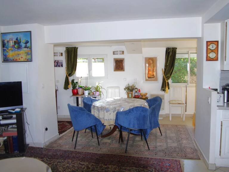 SAINT-RAPHAEL LES ARENES UN TOUT A PIED MAISON T3 TERRASSE PARKING — photo 1